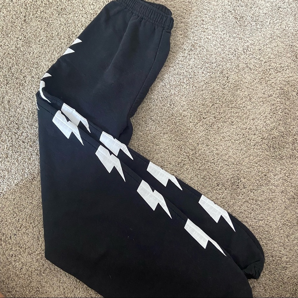 Bolt sweats